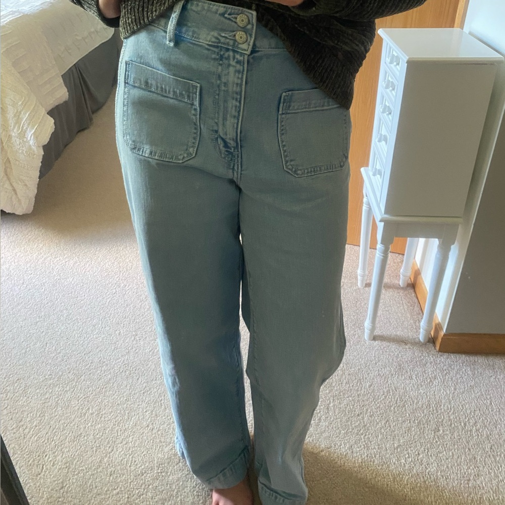 Light Blue High-Waisted Women Jeans
